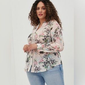 Torrid White Floral Chiffon Clip Dot With Lace Inset Top 2X